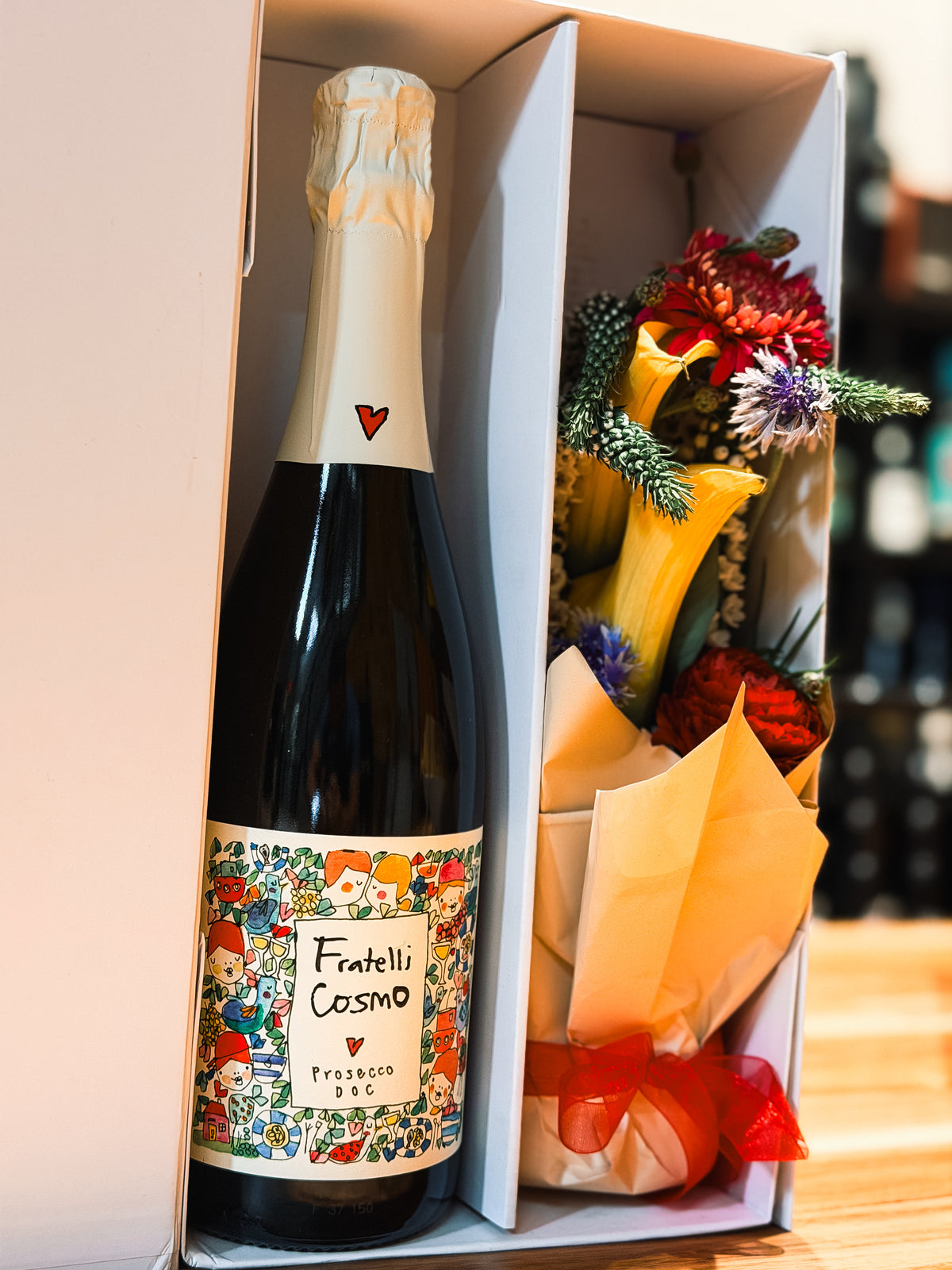 Fratelli Cosmo Prosecco & Fresh Flower Gift Set