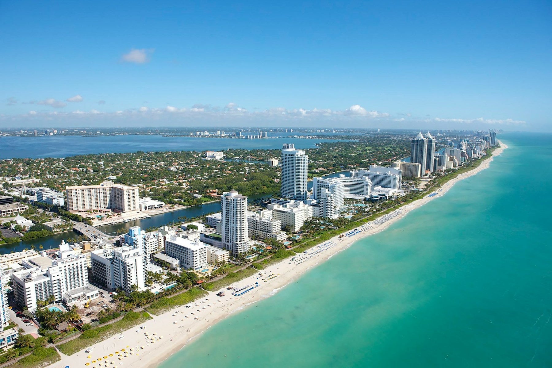 How to host a wine tasting at home in South Florida