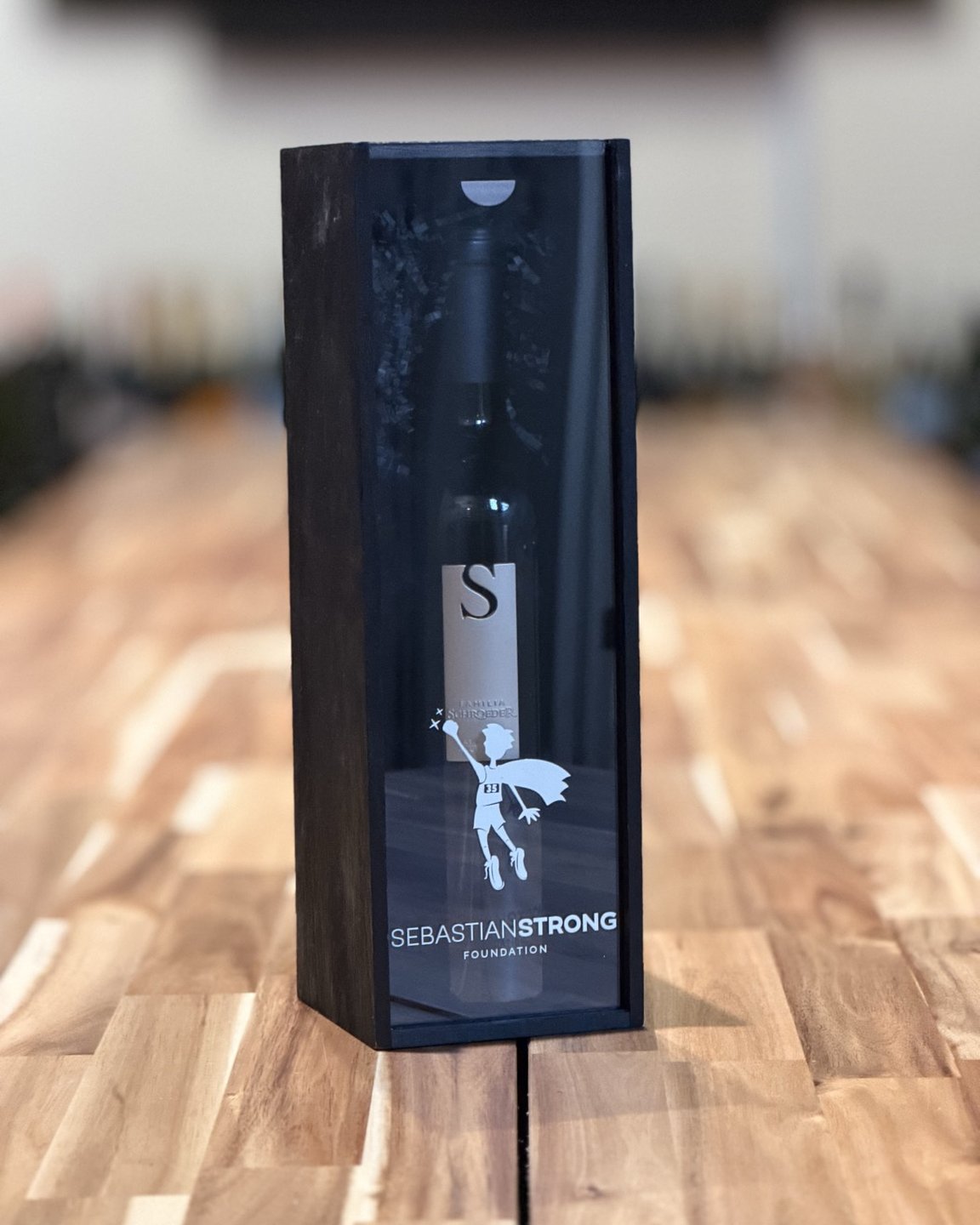 A bespoke Wine41 corporate gift box
